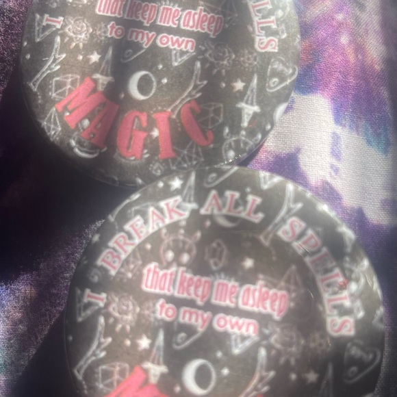 Powerfully Awake pin back button - Picture 2 of 2